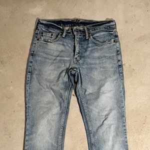 Levi’s 511 jeans 29/32 distressed light